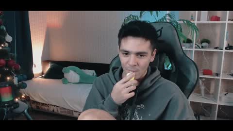 Artur Cumalot online show from 12.20.24