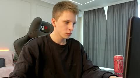 Archie online show from 10.25.25