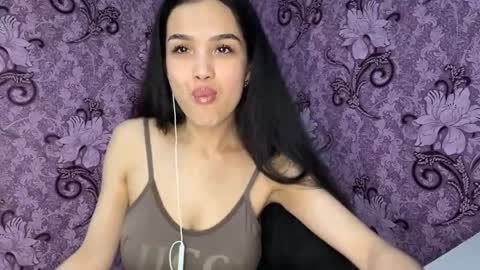 Amina online show from 02.26.26