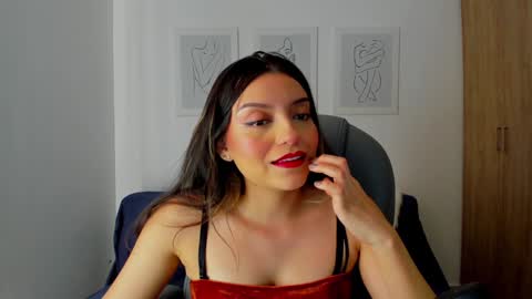 Snapshot of ary_cam230 chatting on 01.15.25 Zahaara online show from 01.15.25
