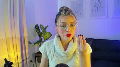 Snapshot of ary_cam230 chatting on 02.21.25 Zahaara online show from 02.21.25