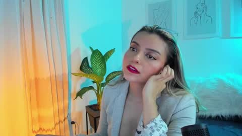 Snapshot of ary_cam230 chatting on 03.06.25 Zahaara online show from 03.06.25