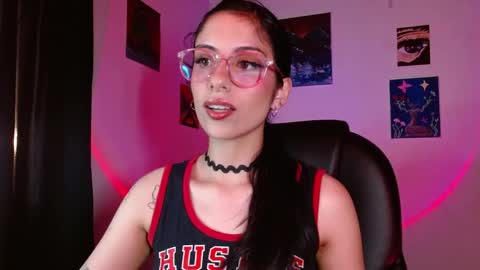 Snapshot of ary_pieerce chatting on 04.24.26 Independent Model online show from 04.24.26