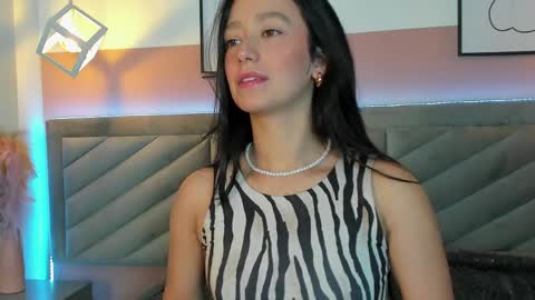 Snapshot of ary_thompson_ chatting on 04.02.26 ARY THOMPSON online show from 04.02.26