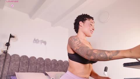 aryascollins online show from 04.08.26