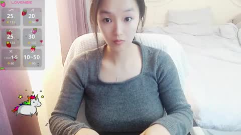 Lily online show from 12.04.25