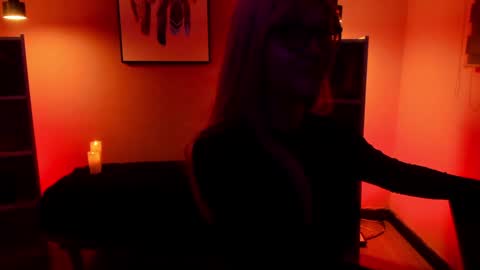 Snapshot of asami_chieko_ chatting on 01.28.25 Asami online show from 01.28.25
