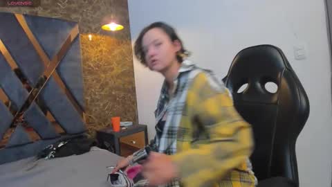 AsamiHattori  online show from 10.11.25