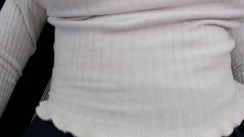 Snapshot of asami_san chatting on 12.18.24 Asami online show from 12.18.24