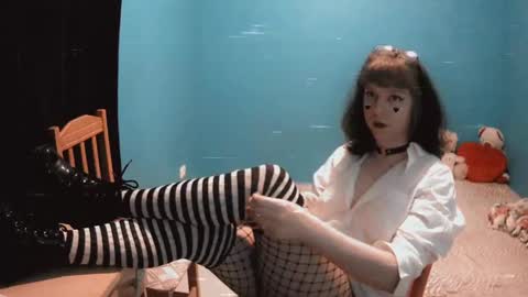 Snapshot of ash__star chatting on 10.01.25 Ash online show from 10.01.25