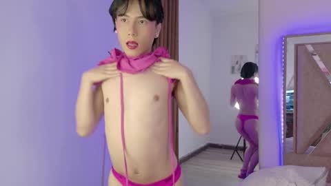 Ash Femboy online show from 09.22.25