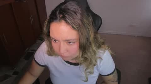 Snapshot of ash_smith1 chatting on 01.14.26 ash_smith1 online show from 01.14.26