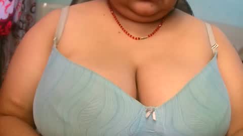 Snapshot of asha3388 chatting on 12.04.25 SONI online show from 12.04.25