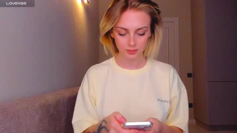 your pretty Ashley online show from 12.05.24