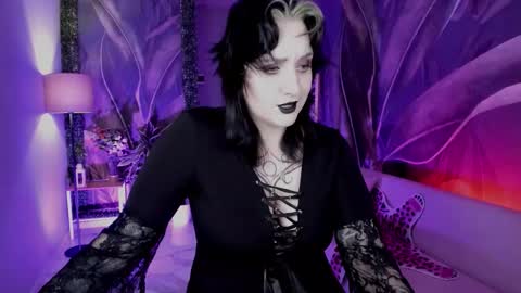 AshleyAshe  online show from 10.16.25