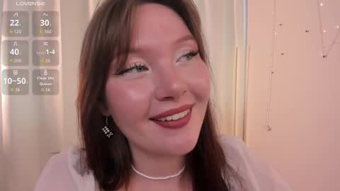 Snapshot of ashhasmy chatting on 09.10.25 Ash online show from 09.10.25