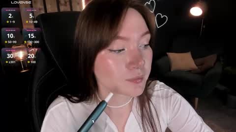 Snapshot of ashhasmy chatting on 09.17.25 Ash online show from 09.17.25