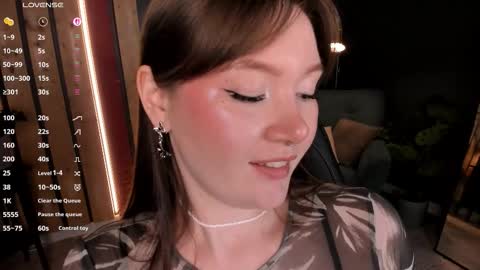 Snapshot of ashhasmy chatting on 10.08.25 Ash online show from 10.08.25