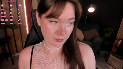 Snapshot of ashhasmy chatting on 10.14.25 Ash online show from 10.14.25