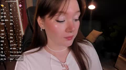 Snapshot of ashhasmy chatting on 11.12.25 Ash online show from 11.12.25