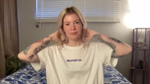 Ashlee online show from 02.18.26