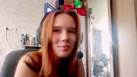 Snapshot of ashleenishimura chatting on 08.08.26 Aust online show from 08.08.26