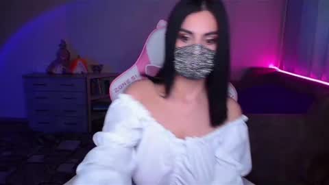   Yasmina   online show from 02.07.25