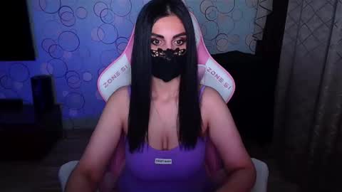   Yasmina   online show from 11.26.25