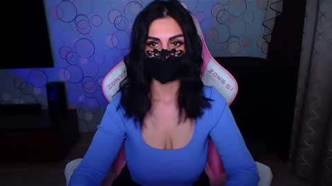   Yasmina   online show from 12.20.25