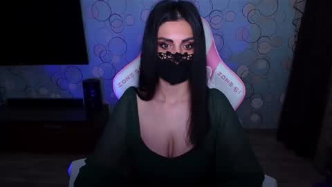   Yasmina   online show from 06.04.26