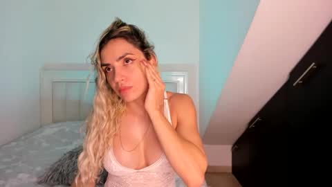 ashley_blair online show from 12.24.24