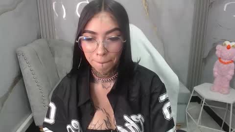 ashley_blum_v online show from 10.19.25