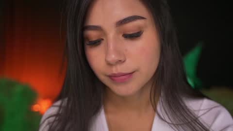 Snapshot of ashley_jones9 chatting on 10.28.25 Jessie 40off soy jessie1 online show from 10.28.25