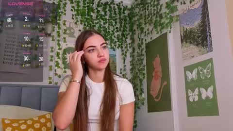 Snapshot of ashley_tempt chatting on 11.19.25 Ashle online show from 11.19.25