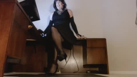 Snapshot of ashleyaki2000 chatting on 01.16.25 Ashley Ann online show from 01.16.25