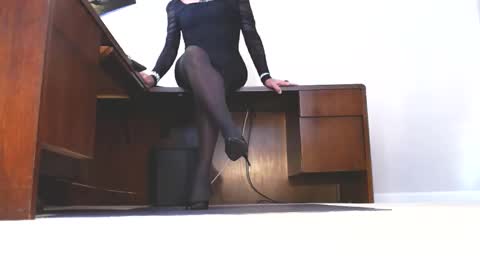 Snapshot of ashleyaki2000 chatting on 10.23.25 Ashley Ann online show from 10.23.25