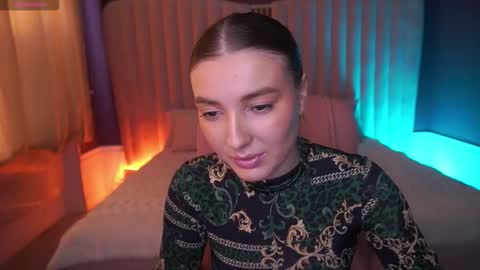 ashleybaee online show from 10.31.25