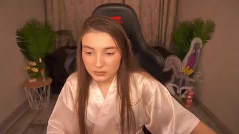 ashleybaee online show from 12.22.25