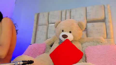 AshleyHill online show from 09.10.25