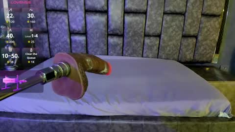 ASHLEY  My schedule 600 - 1400 GMT -5 online show from 04.15.26