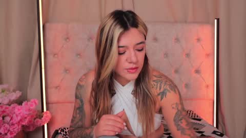 Ashley Lauren online show from 01.08.25