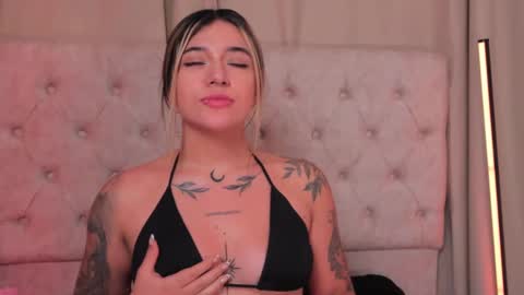 Ashley Lauren online show from 02.13.25