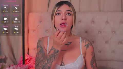 Ashley Lauren online show from 03.03.25