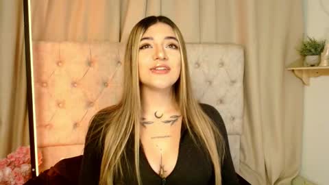 Ashley Lauren online show from 03.11.25