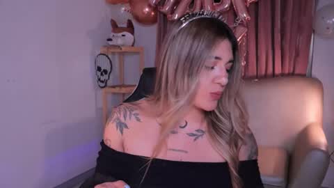 Ashley Lauren online show from 10.24.25