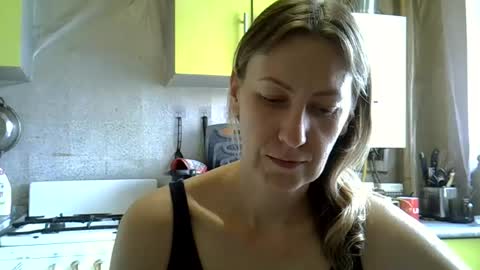 Snapshot of ashleyxhoney chatting on 06.23.26 AshleyXHoney online show from 06.23.26
