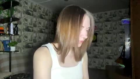 Snapshot of ashliitaliano chatting on 03.26.26 Lily online show from 03.26.26