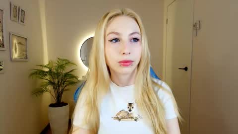 Victoria  online show from 02.19.26