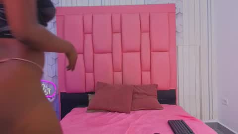 Snapshot of ashlleyray chatting on 03.11.26 ashlleyray online show from 03.11.26