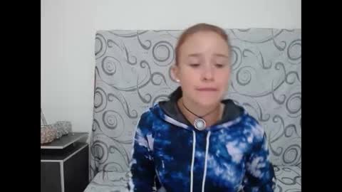 Snapshot of ashly_93 chatting on 01.19.25 engel online show from 01.19.25